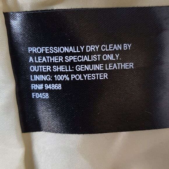 Bernardo Women's Leather Jacket - Picture 14 of 14